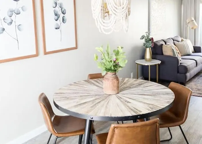 Updated Condo In A Old Town Scottsdale Location